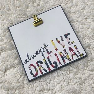 Live Original Floral Clip Photo Display HD2